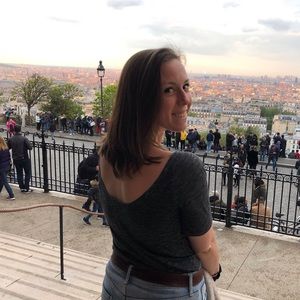 Meet your Posher, Cara